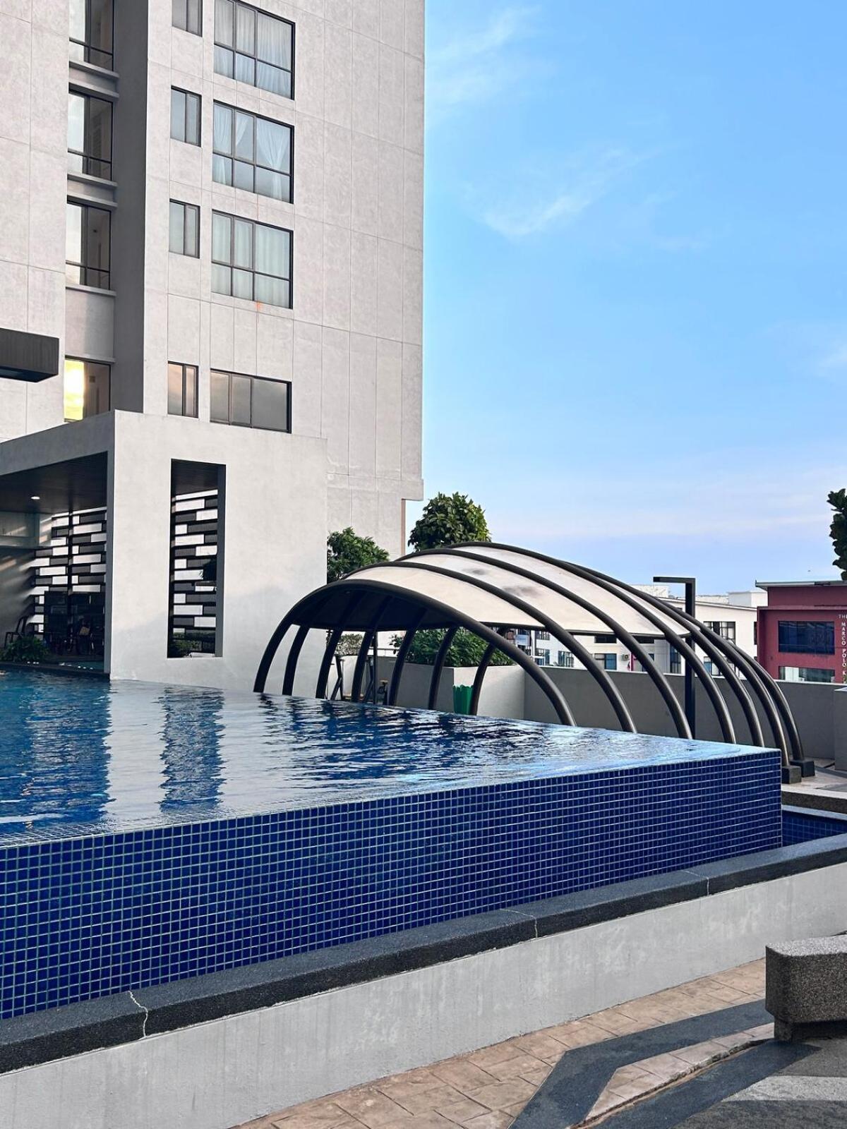 Sky Trees Bukit Indah Aeon Netflix A16 Apartment Johor Bahru Exterior photo